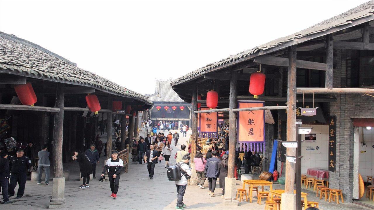 如何评价华晨宇新歌《寻》?-问答类网站
